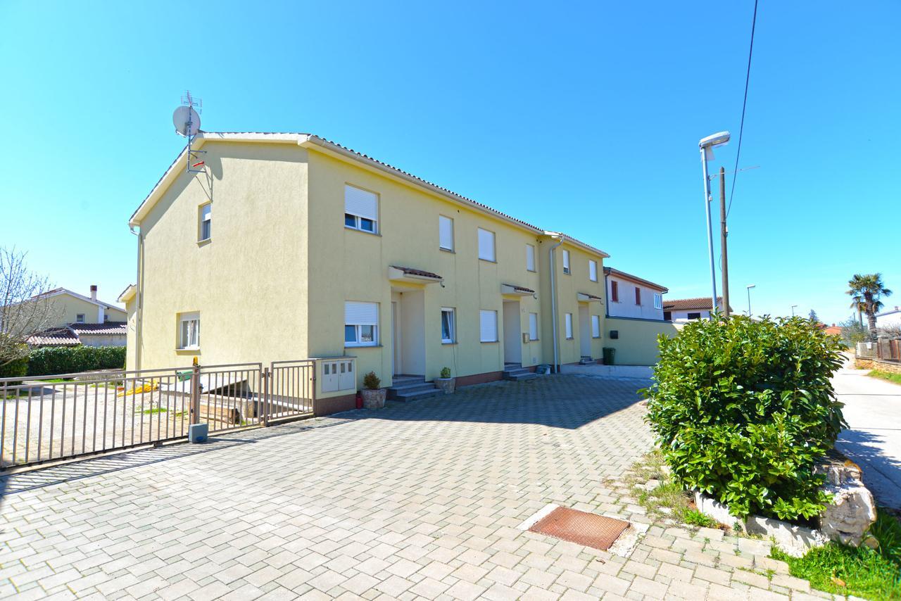 House Christian 1581 Villa Valbandon Exterior photo